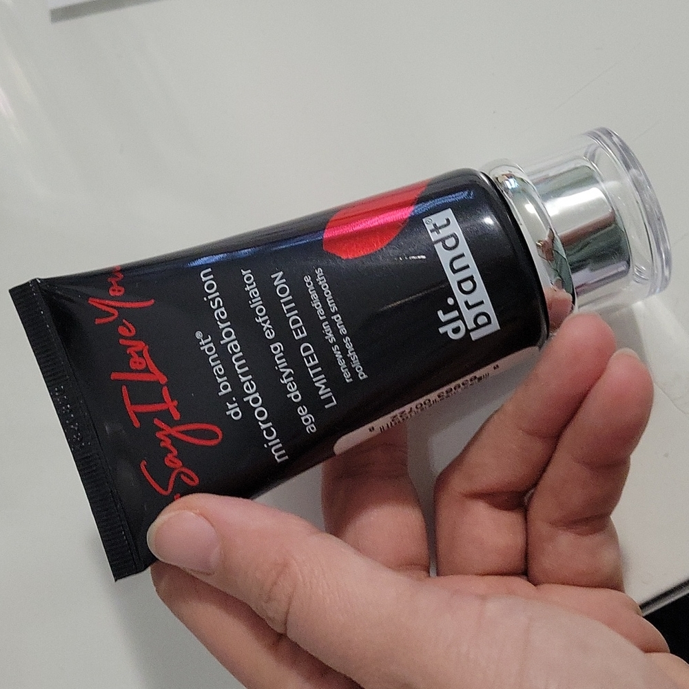 Dr.brandt microdermabrasion exfoliator
